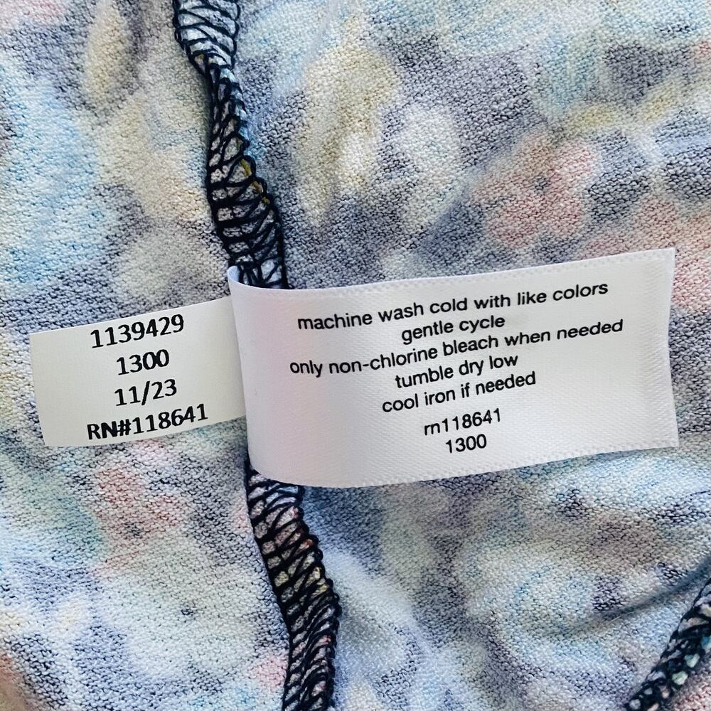 Lane Bryant Top Women's Lane Bryant Size 14/16 Floral Print Flowy Boho Dolman - Picture 7 of 12